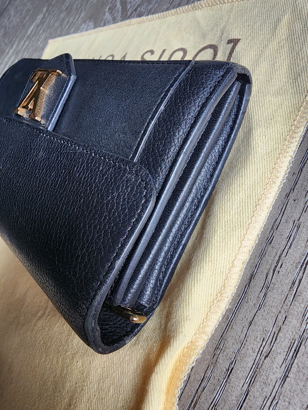 Authentic Louis Vuitton Black Leather Lockme Wallet - Picture 6 of 16